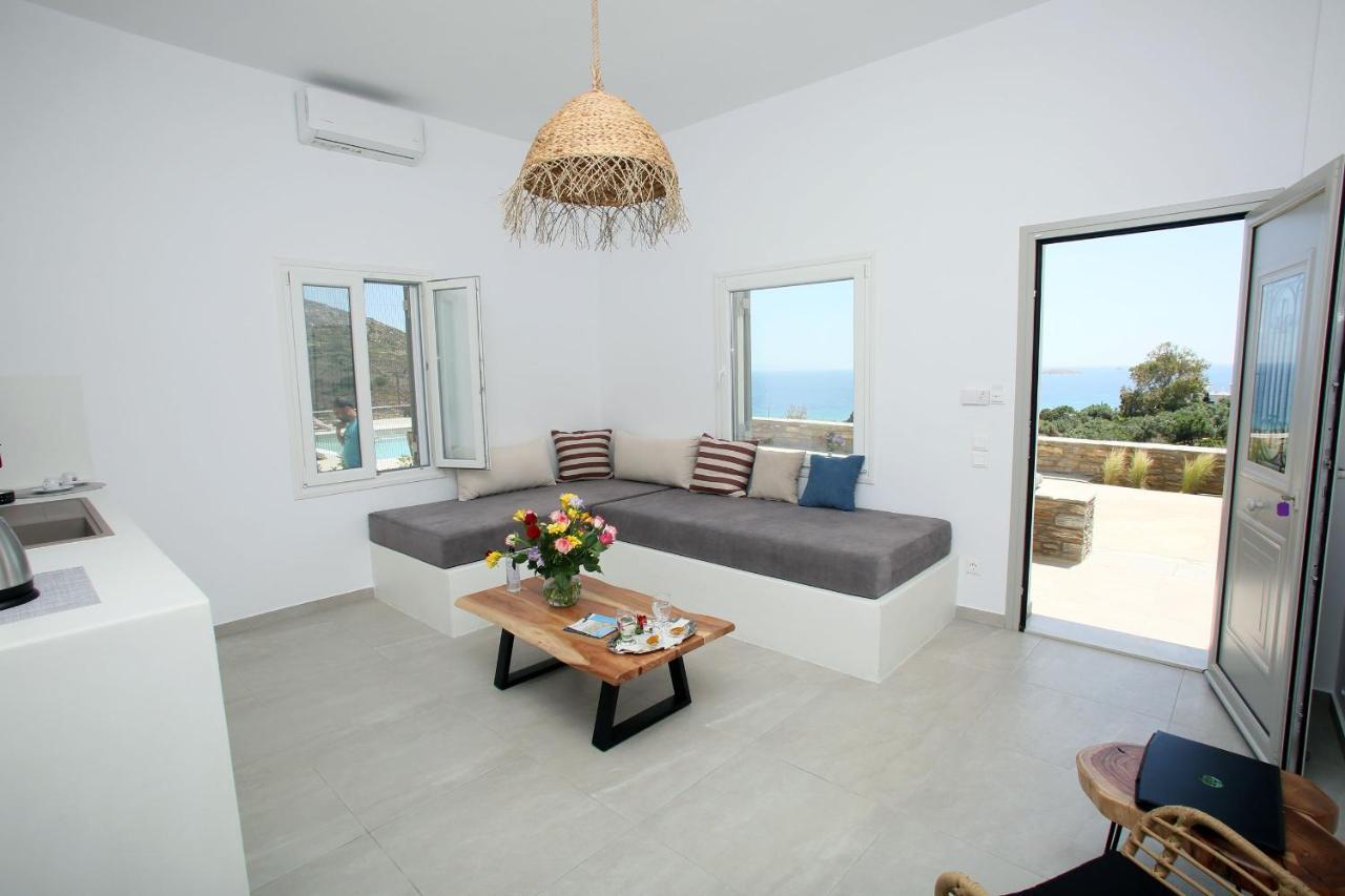 Elia Privileged Suites Andros Ανδροσ Exterior photo