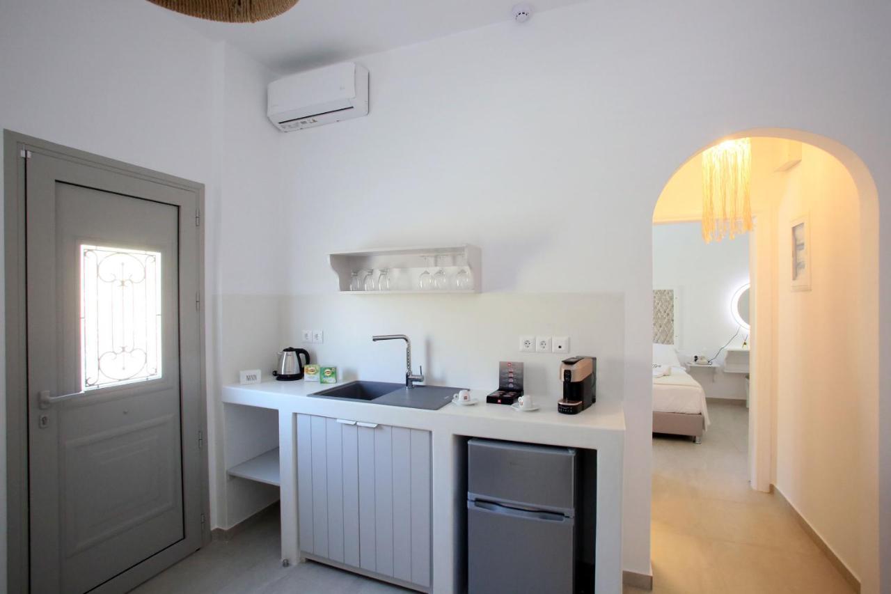 Elia Privileged Suites Andros Ανδροσ Exterior photo